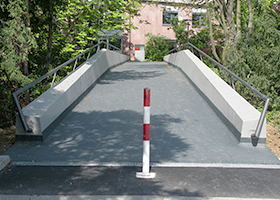 SWR Brücke im Park Villa Berg